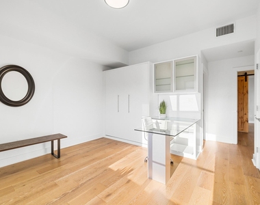 603 Davis St - Photo Thumbnail 16