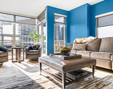 603 Davis St - Photo Thumbnail 2