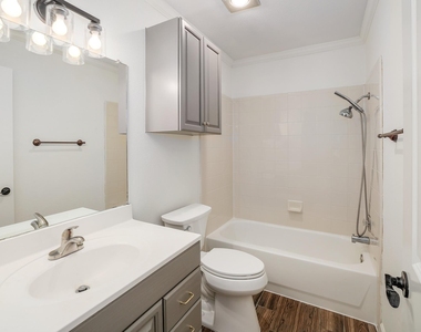 204 Northwest Dr - Photo Thumbnail 17