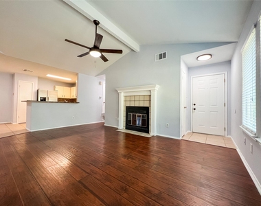 12004 Thompkins Dr - Photo Thumbnail 4