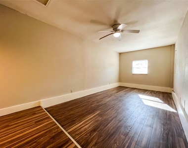 12004 Thompkins Dr - Photo Thumbnail 19