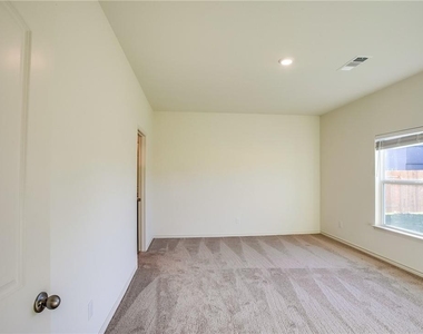 19024 Quiet Range Dr - Photo Thumbnail 12