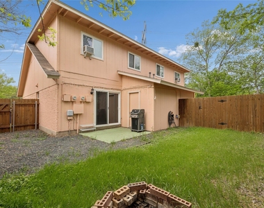 820 Sahara Ave - Photo Thumbnail 15
