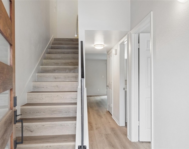820 Sahara Ave - Photo Thumbnail 1