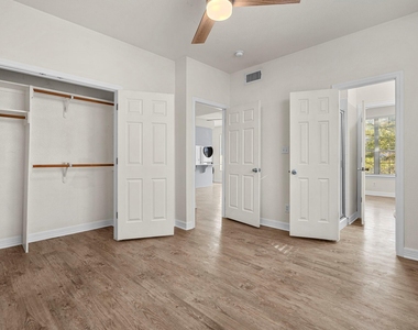 1100 W 25th St - Photo Thumbnail 34