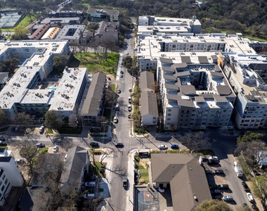 1100 W 25th St - Photo Thumbnail 13