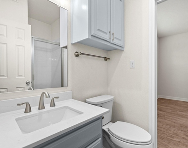 1100 W 25th St - Photo Thumbnail 30