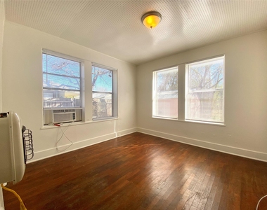 5009 Avenue G Ave - Photo Thumbnail 9