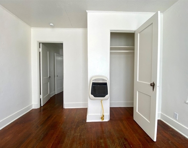 5009 Avenue G Ave - Photo Thumbnail 8