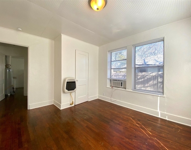 5009 Avenue G Ave - Photo Thumbnail 7