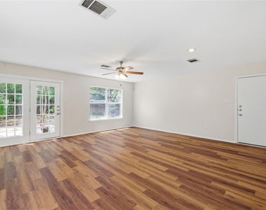 10316 Garbacz Dr - Photo Thumbnail 6