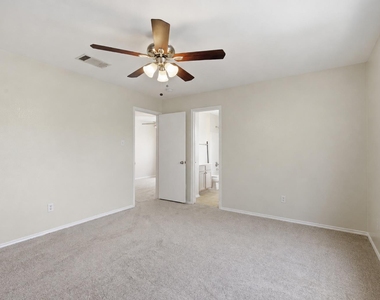 10316 Garbacz Dr - Photo Thumbnail 9