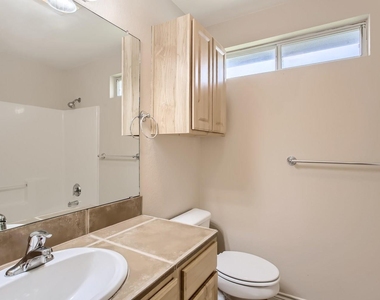 3032 Douglas Fir Dr - Photo Thumbnail 8