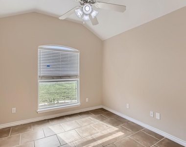 3032 Douglas Fir Dr - Photo Thumbnail 7