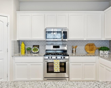 2072 Port Ellen Dr - Photo Thumbnail 8