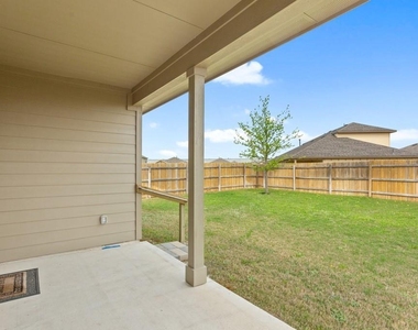 2072 Port Ellen Dr - Photo Thumbnail 24