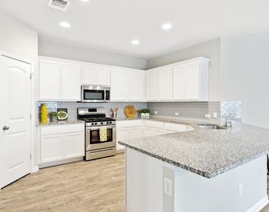 2072 Port Ellen Dr - Photo Thumbnail 7