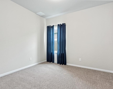 2072 Port Ellen Dr - Photo Thumbnail 19