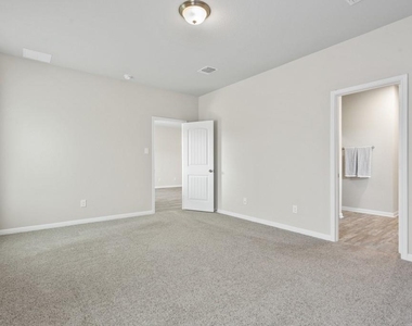 2072 Port Ellen Dr - Photo Thumbnail 14