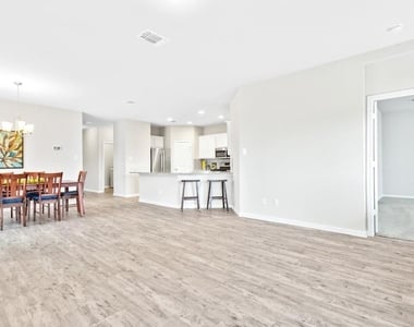 2072 Port Ellen Dr - Photo Thumbnail 5