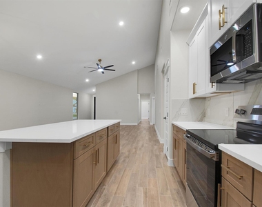 346 Nene Ln - Photo Thumbnail 13