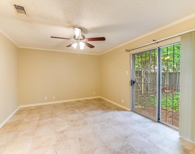 7919 Ridgeline Dr N - Photo Thumbnail 19
