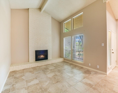 7919 Ridgeline Dr N - Photo Thumbnail 14