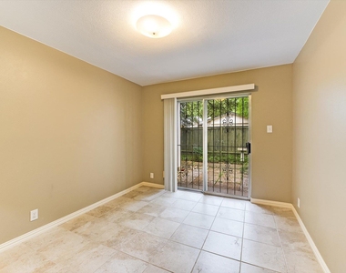 7919 Ridgeline Dr N - Photo Thumbnail 15