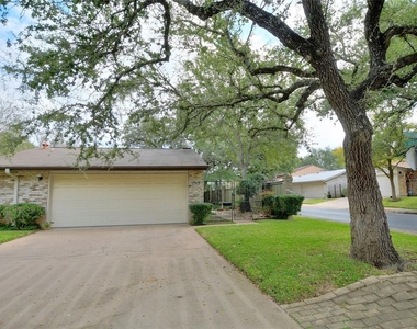7919 Ridgeline Dr N - Photo Thumbnail 1
