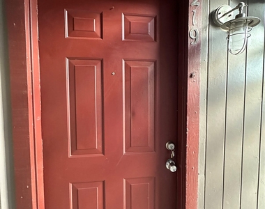 3702 S Second St - Photo Thumbnail 10