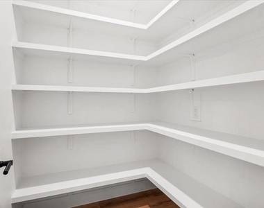 205 N Avenue - Photo Thumbnail 13