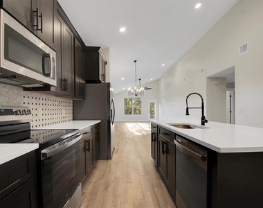 151 Kawainui Ln - Photo Thumbnail 7