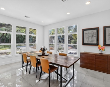3627 Stoneridge Rd - Photo Thumbnail 7