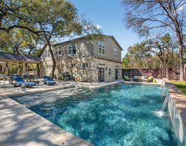 3627 Stoneridge Rd - Photo Thumbnail 5