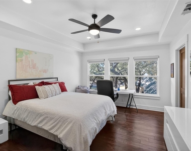 3627 Stoneridge Rd - Photo Thumbnail 18