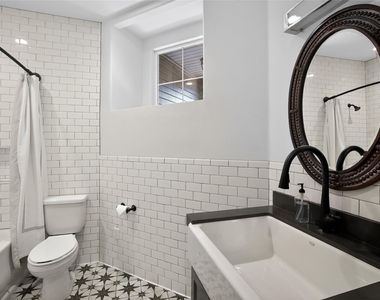 3627 Stoneridge Rd - Photo Thumbnail 17