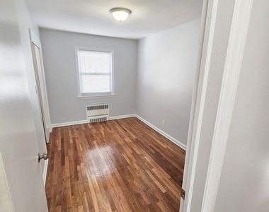 20-50 Hazen Street - Photo Thumbnail 10