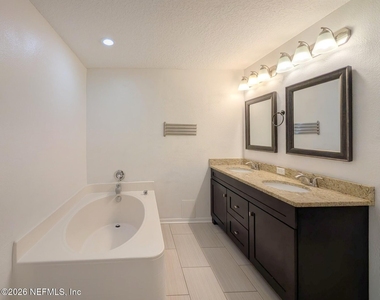 5430 Shady Pine Street S - Photo Thumbnail 10