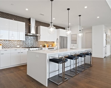 788 W Marietta Street Nw - Photo Thumbnail 14