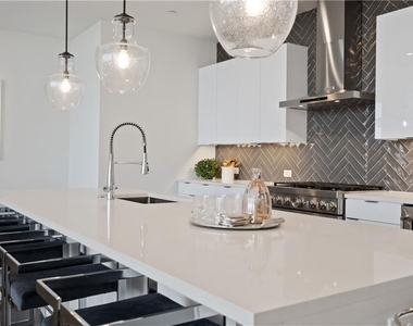 788 W Marietta Street Nw - Photo Thumbnail 20