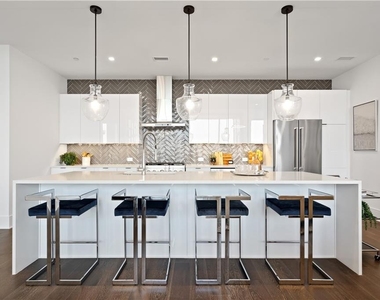 788 W Marietta Street Nw - Photo Thumbnail 16