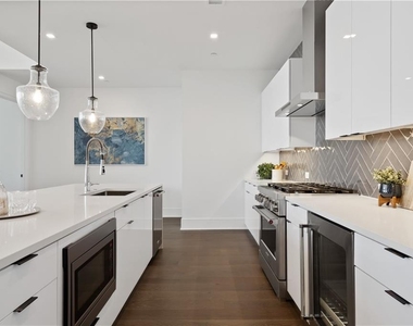 788 W Marietta Street Nw - Photo Thumbnail 21