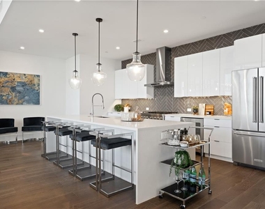 788 W Marietta Street Nw - Photo Thumbnail 15