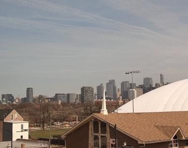 1320 S Ashland Avenue - Photo Thumbnail 5