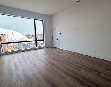 1320 S Ashland Avenue - Photo Thumbnail 4