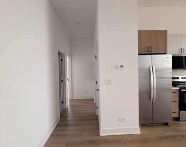 1320 S Ashland Avenue - Photo Thumbnail 11