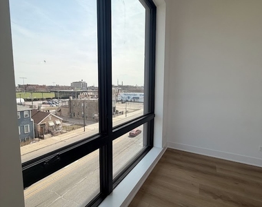 1320 S Ashland Avenue - Photo Thumbnail 18