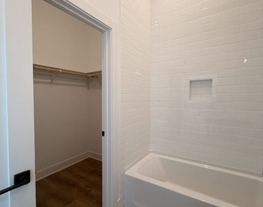 1320 S Ashland Avenue - Photo Thumbnail 16