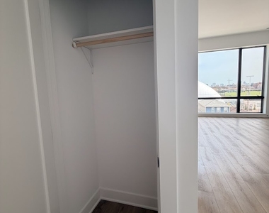 1320 S Ashland Avenue - Photo Thumbnail 12