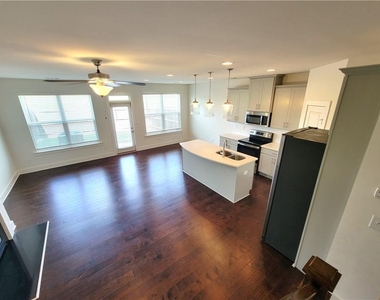 116 Auburn Gate Lane - Photo Thumbnail 7